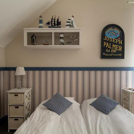 Dwor Zlotopolska Dolina Mansion House 4* Trębki