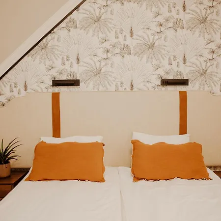 Frühstückspension Dwor Zlotopolska Dolina Modlin Airport 4*