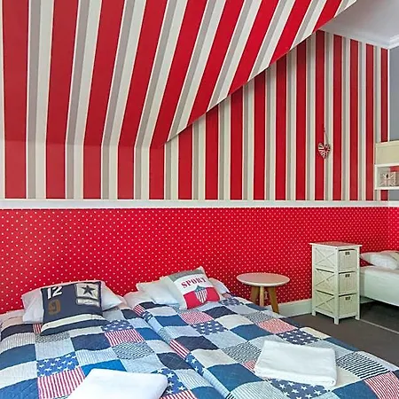 Dwor Zlotopolska Dolina Modlin Airport