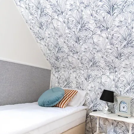 Bed & Breakfast Dwor Zlotopolska Dolina Modlin Airport Trebki