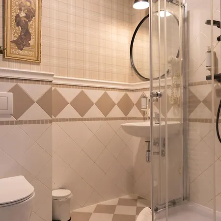 Bed & Breakfast Dwor Zlotopolska Dolina Modlin Airport