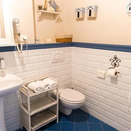 Bed & Breakfast Dwor Zlotopolska Dolina Modlin Airport Trebki