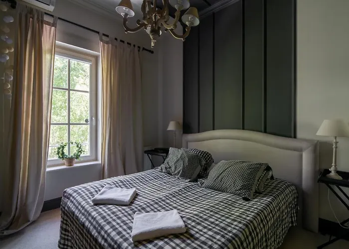 Dwor Zlotopolska Dolina Mansion House